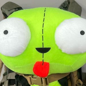 Meet your Posher, Charles